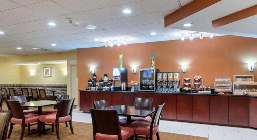 Quality Inn Windsor Mill Kültér fotó