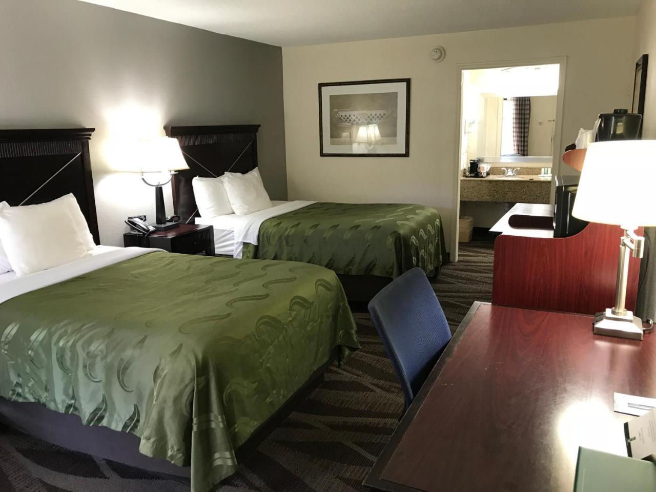 Quality Inn Windsor Mill Kültér fotó