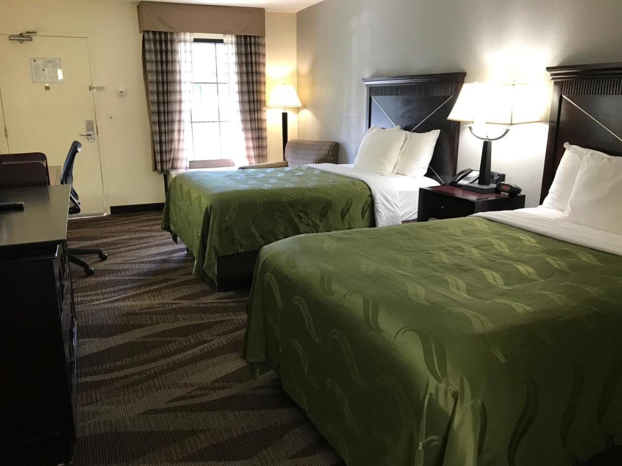 Quality Inn Windsor Mill Kültér fotó